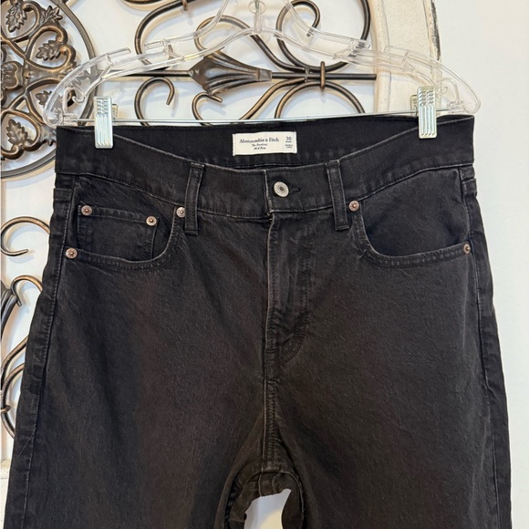 Abercrombie & Fitch Mid-Rise Bootcut Jeans Black Wash 30 Short - Picture 6 of 9